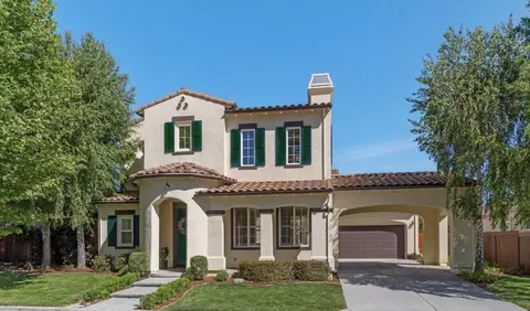 2490 Muirfield Way, Gilroy, CA 95020