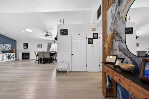 Entry Way - 500 Ronan Ave, Gilroy, CA 95020 photo 1 of 6