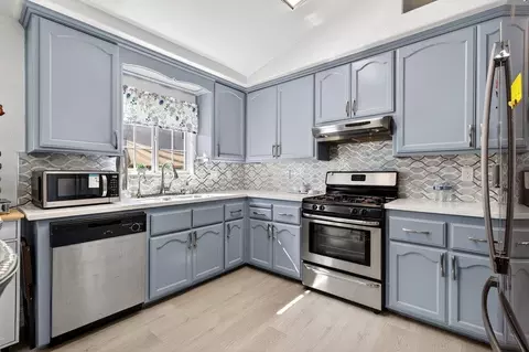 Kitchen - 500 Ronan Ave, Gilroy, CA 95020 photo 1 of 2