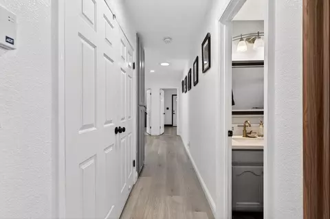 Entry Way - 500 Ronan Ave, Gilroy, CA 95020 photo 5 of 6