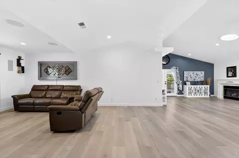 Living - 500 Ronan Ave, Gilroy, CA 95020 photo 1 of 2