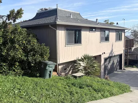 10150 Hillcrest Rd, Cupertino, CA 95014