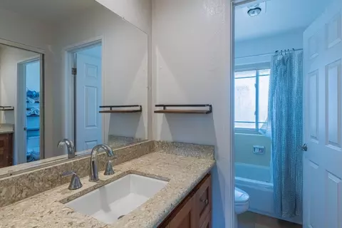 Bath - 1224 Trinity Ave 14, Seaside, CA 93955 photo 2 of 4
