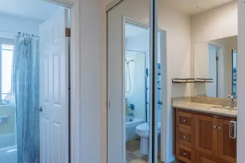 Bath - 1224 Trinity Ave 14, Seaside, CA 93955 photo 4 of 4