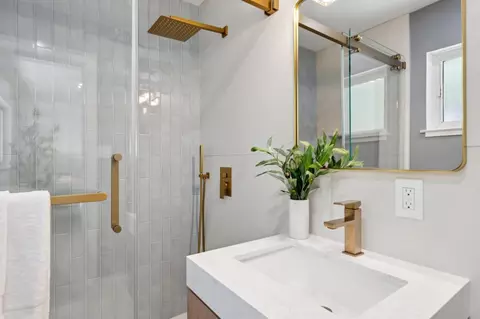 Bath - 2 Celia Ct, Pacifica, CA 94044 photo 1 of 4