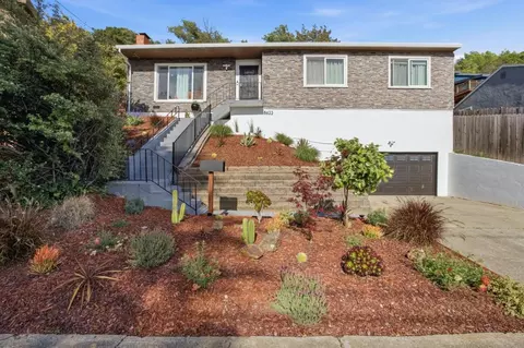 8622 Thermal St, Oakland, CA 94605
