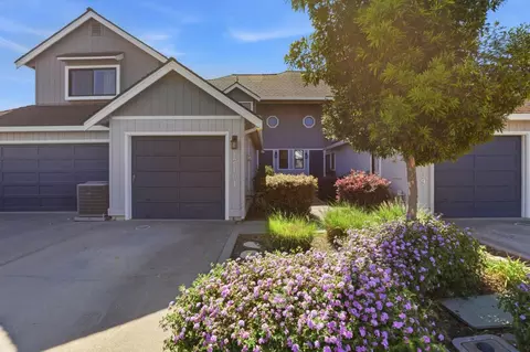 17101 Creekside Cir, Morgan Hill, CA 95037