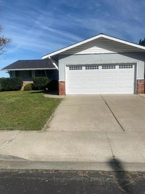 1601 Big Bend Dr, Milpitas, CA 95035