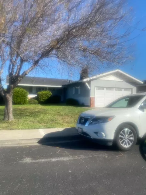 1601 Big Bend Dr, Milpitas, CA 95035 photo 2