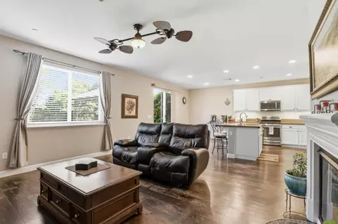 9554 Rodeo Dr, Gilroy, CA 95020 photo 7