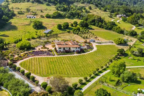 220 Falcon Hl, Santa Cruz, CA 95065