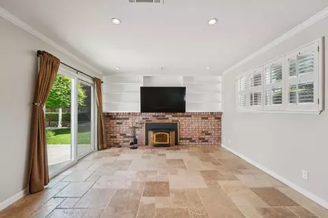 Living - 6620 Thames Dr, Gilroy, CA 95020 photo 2 of 2