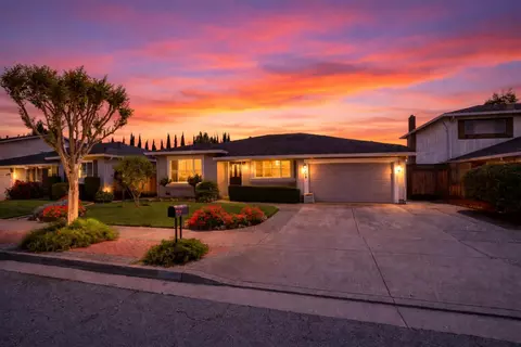 6620 Thames Dr, Gilroy, CA 95020