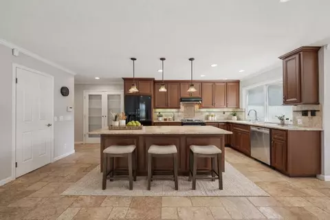 Kitchen - 6620 Thames Dr, Gilroy, CA 95020 photo 1 of 6
