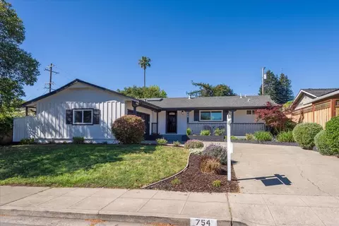 Castle Hill Rd, Redwood City, CA 94061
