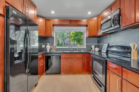 Kitchen - 3315 Willis Ln, Alameda, CA 94502 photo 1 of 3
