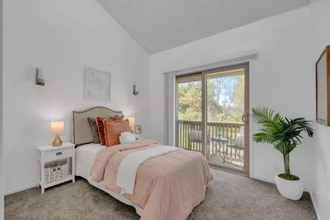 Bedroom - 3315 Willis Ln, Alameda, CA 94502 photo 3 of 3
