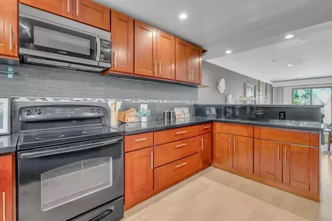 Kitchen - 3315 Willis Ln, Alameda, CA 94502 photo 3 of 3