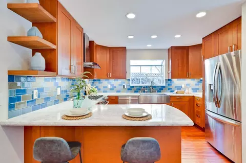 Kitchen - 2110 Windrose Pl, Mountain View, CA 94043 photo 2 of 8