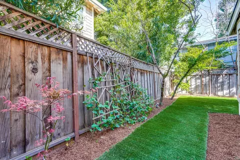 Exterior - 2110 Windrose Pl, Mountain View, CA 94043 photo 9 of 9