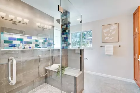 Bath - 2110 Windrose Pl, Mountain View, CA 94043 photo 4 of 9