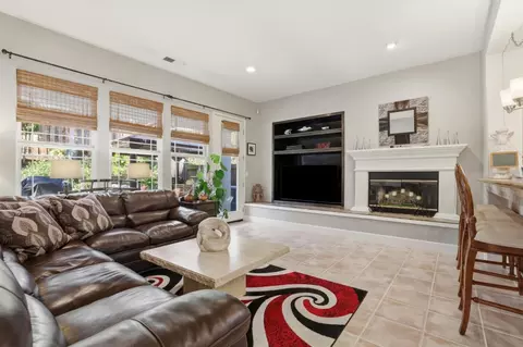 Living - 7521 Troon Ct, Gilroy, CA 95020 photo 2 of 3