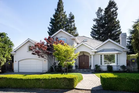1049 Russell Ave, Los Altos, CA 94024