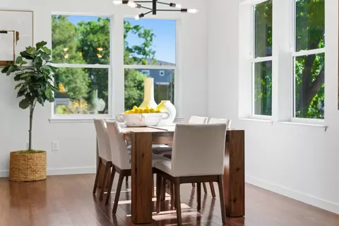 Dining - 1950 Cambridge Dr, Mountain View, CA 94043 photo 2 of 5