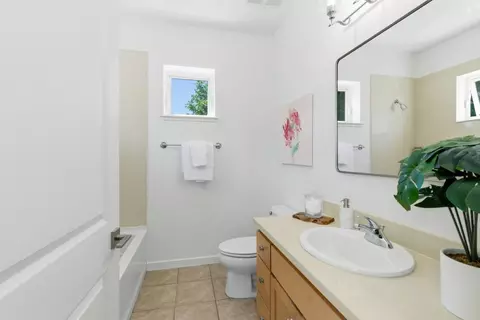 Bath - 1950 Cambridge Dr, Mountain View, CA 94043 photo 2 of 7