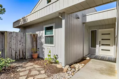 710 Freeman Ct, Santa Cruz, CA 95062