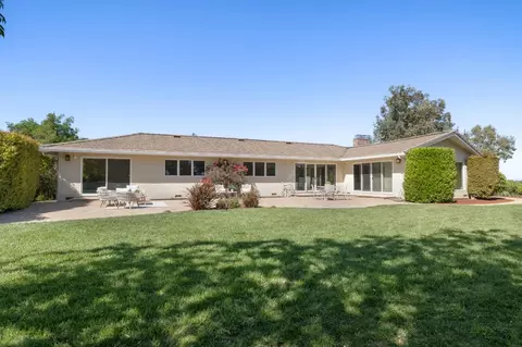 27133 Adonna Ct, Los Altos Hills, CA 94022