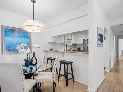 Dining - 970 Apricot Ave, Campbell, CA 95008 photo 1 of 3
