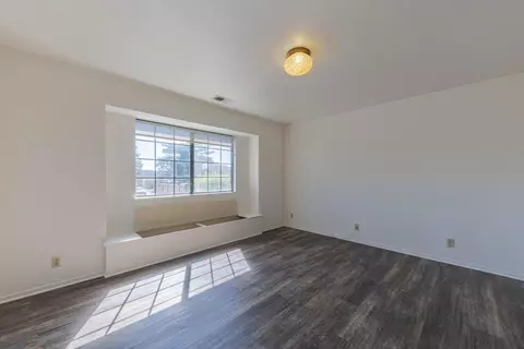 Living - 1052 Padre Dr 3, Salinas, CA 93901 photo 4 of 4