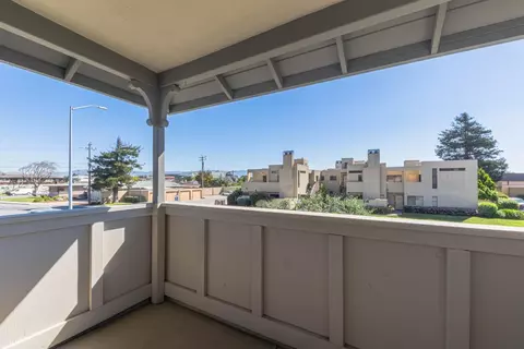 Exterior - 1052 Padre Dr 3, Salinas, CA 93901 photo 2 of 6