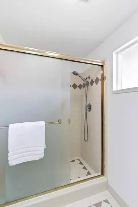 Bath - 1460 Murchison Dr, Millbrae, CA 94030 photo 4 of 4