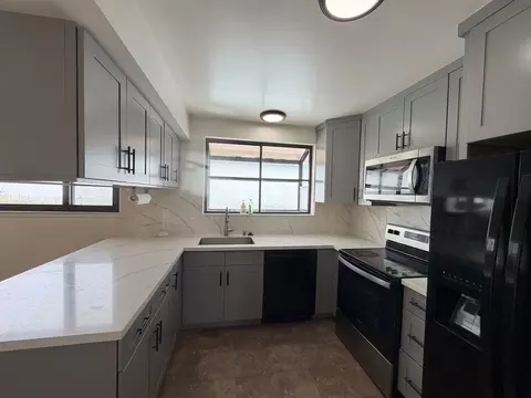 Kitchen - 295 Edgewood Dr, Pacifica, CA 94044 photo 2 of 2