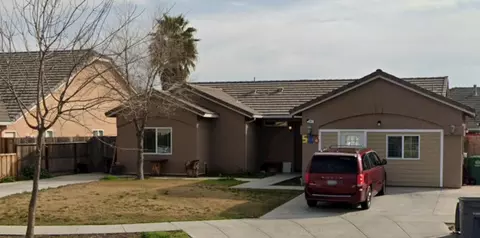 526 Castlerock Ct, Los Banos, CA 93635