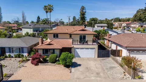 871 Founders Ln, Milpitas, CA 95035