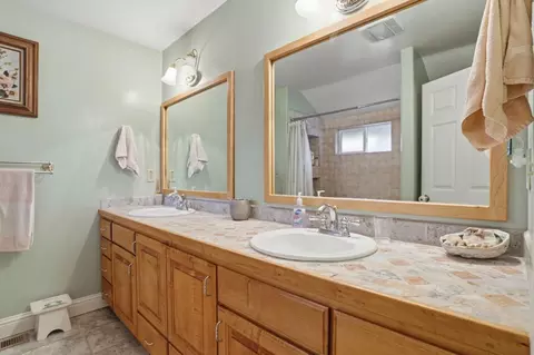 Bath - 209 Hames Rd, Corralitos, CA 95076 photo 1 of 4