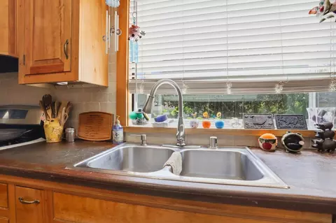 Kitchen - 209 Hames Rd, Corralitos, CA 95076 photo 4 of 7