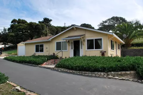 9194 Coker Rd, Salinas, CA 93907