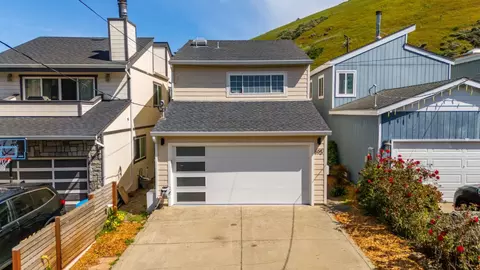 495 Ebken St, Pacifica, CA 94044