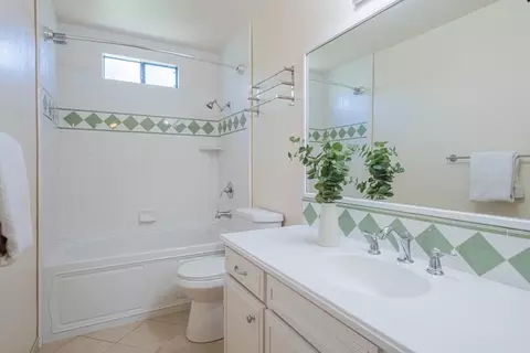 Bath - 515 Ramona Court 1, Monterey, CA 93940 photo 1 of 2