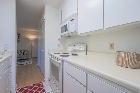 Kitchen - 515 Ramona Court 1, Monterey, CA 93940 photo 3 of 4