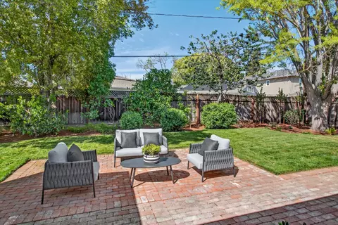 1418 Meadow Ln, Mountain View, CA 94040 photo 24
