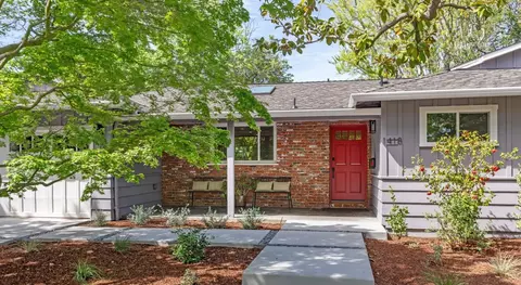 1418 Meadow Ln, Mountain View, CA 94040 photo 2