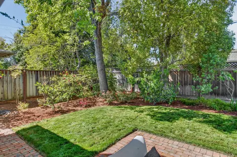 1418 Meadow Ln, Mountain View, CA 94040 photo 32