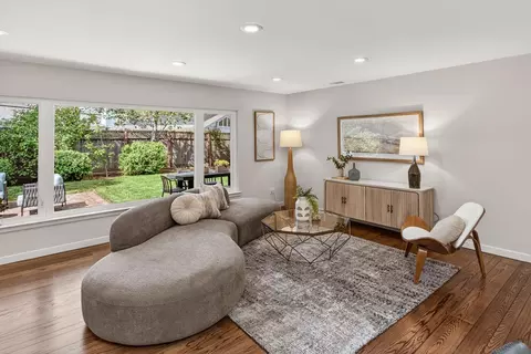 1418 Meadow Ln, Mountain View, CA 94040 photo 9