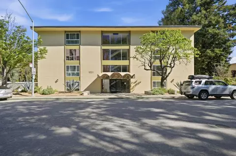1031 Crestview Dr 305, Mountain View, CA 94040