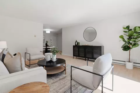 1031 Crestview Dr 305, Mountain View, CA 94040